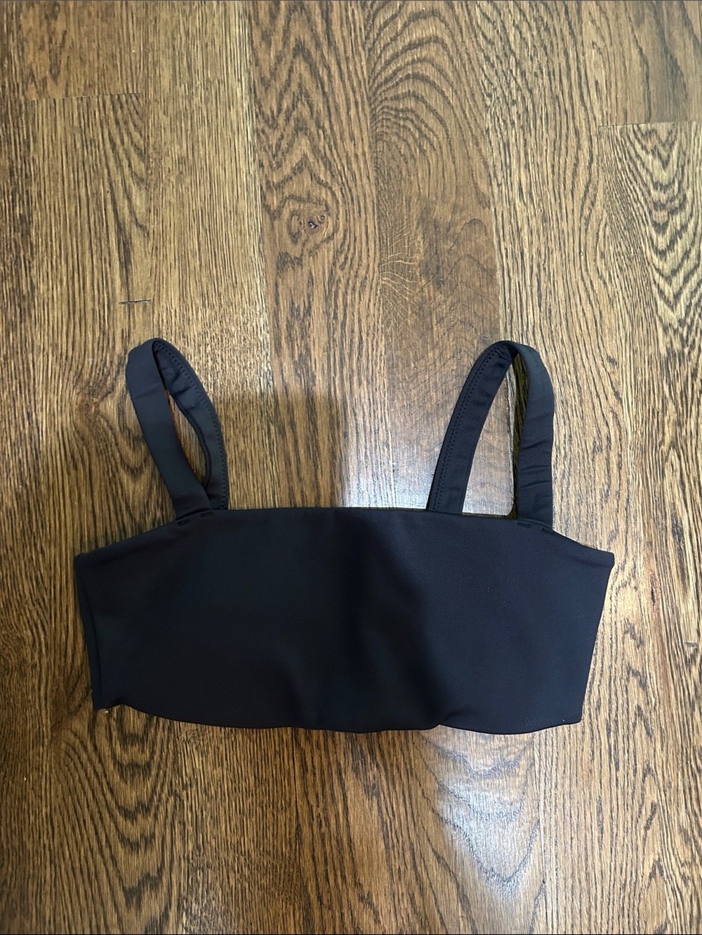 Black Women’s Vuori Square Neck Padded Sports Bra
